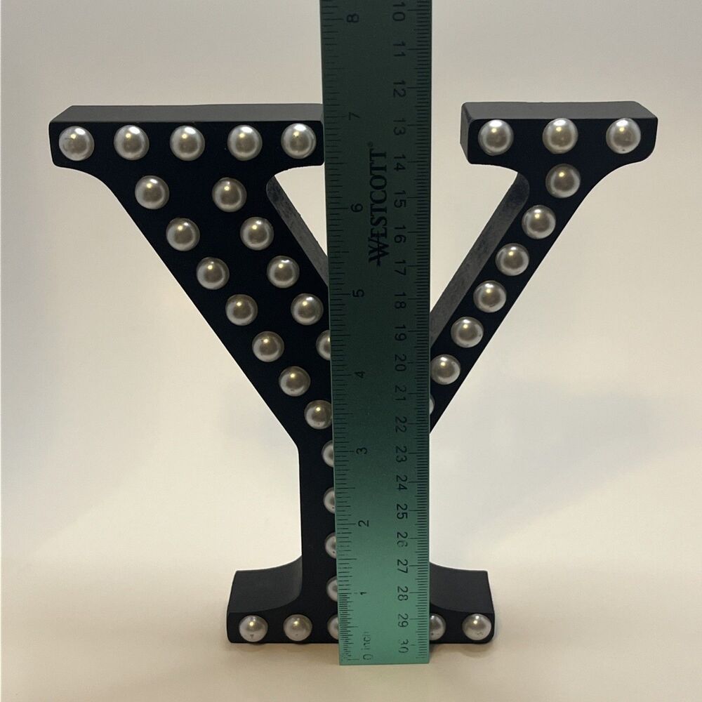 Letter Y Decoration Ashland Black White NEW WITH IMPERFECTIONS - Picture 10 of 11